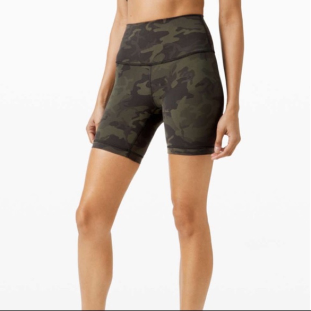 NWT Lululemon Wunder Train HR Camo Shorts - Picture 2 of 5